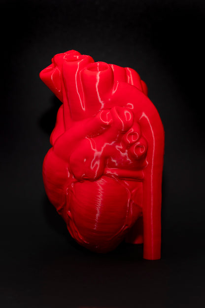 Realistic heart-shaped vase for artificial flowers - 20cm